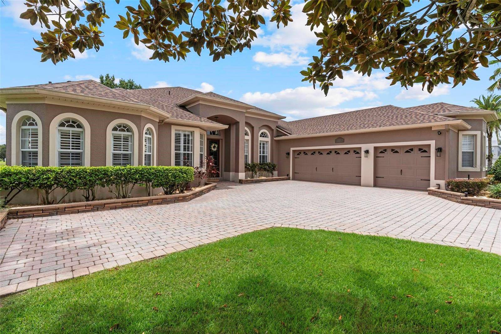 Sorrento, FL 32776,23538 VALDERAMA LN