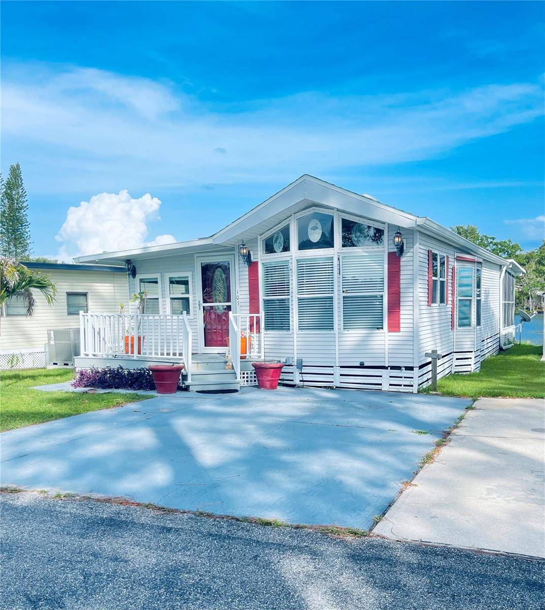 Osteen, FL 32764,107 KOVE BLVD