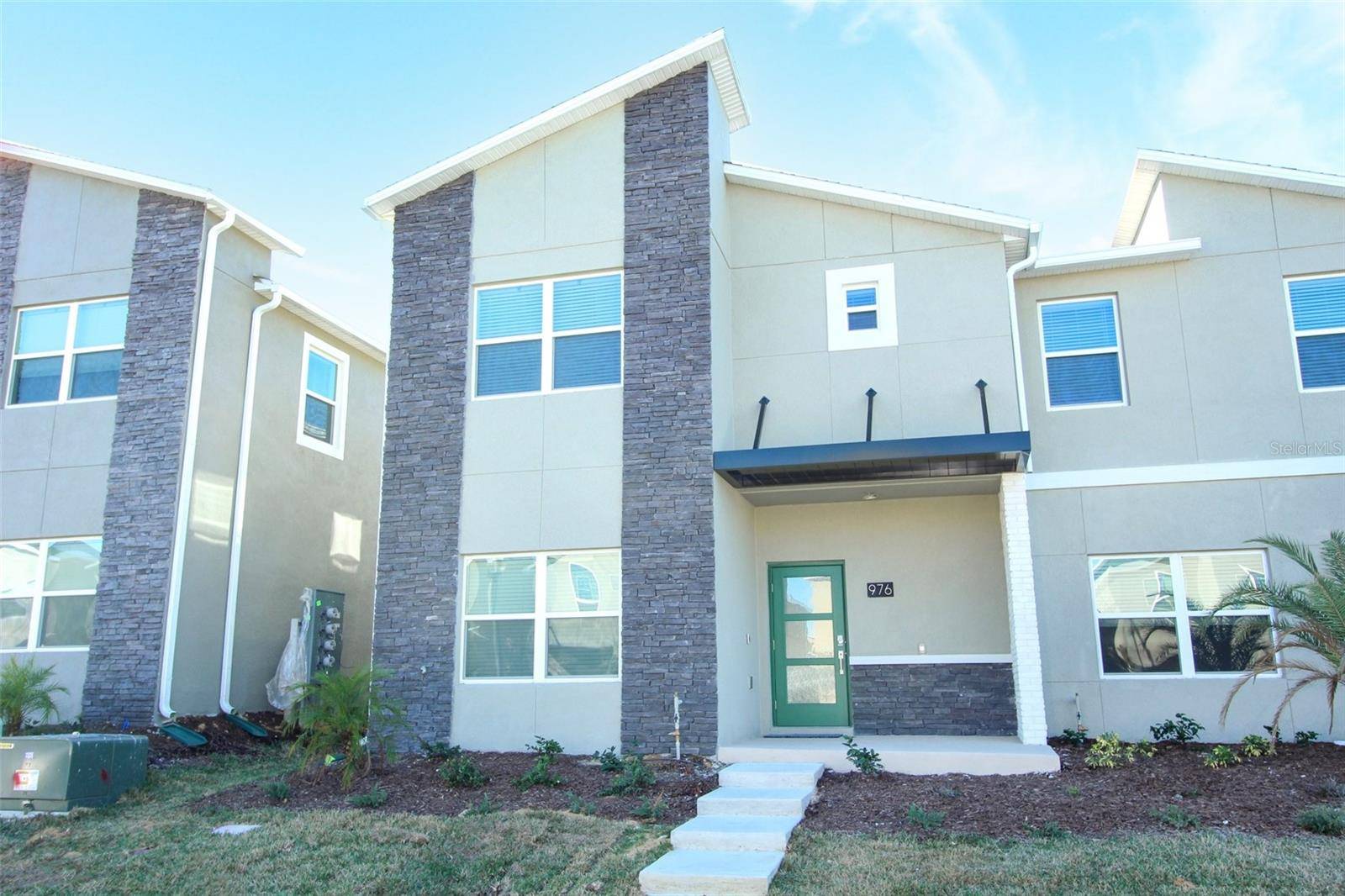 Davenport, FL 33896,976 LEADER ST