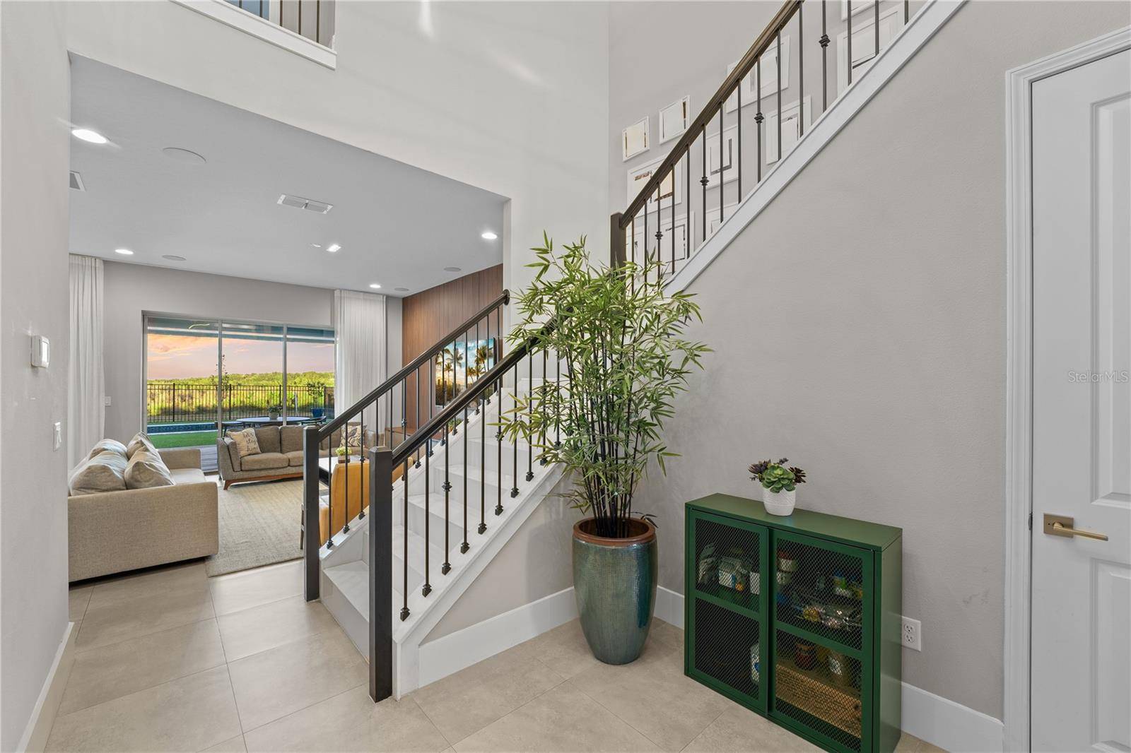 Montverde, FL 34756,15713 VETTA DR