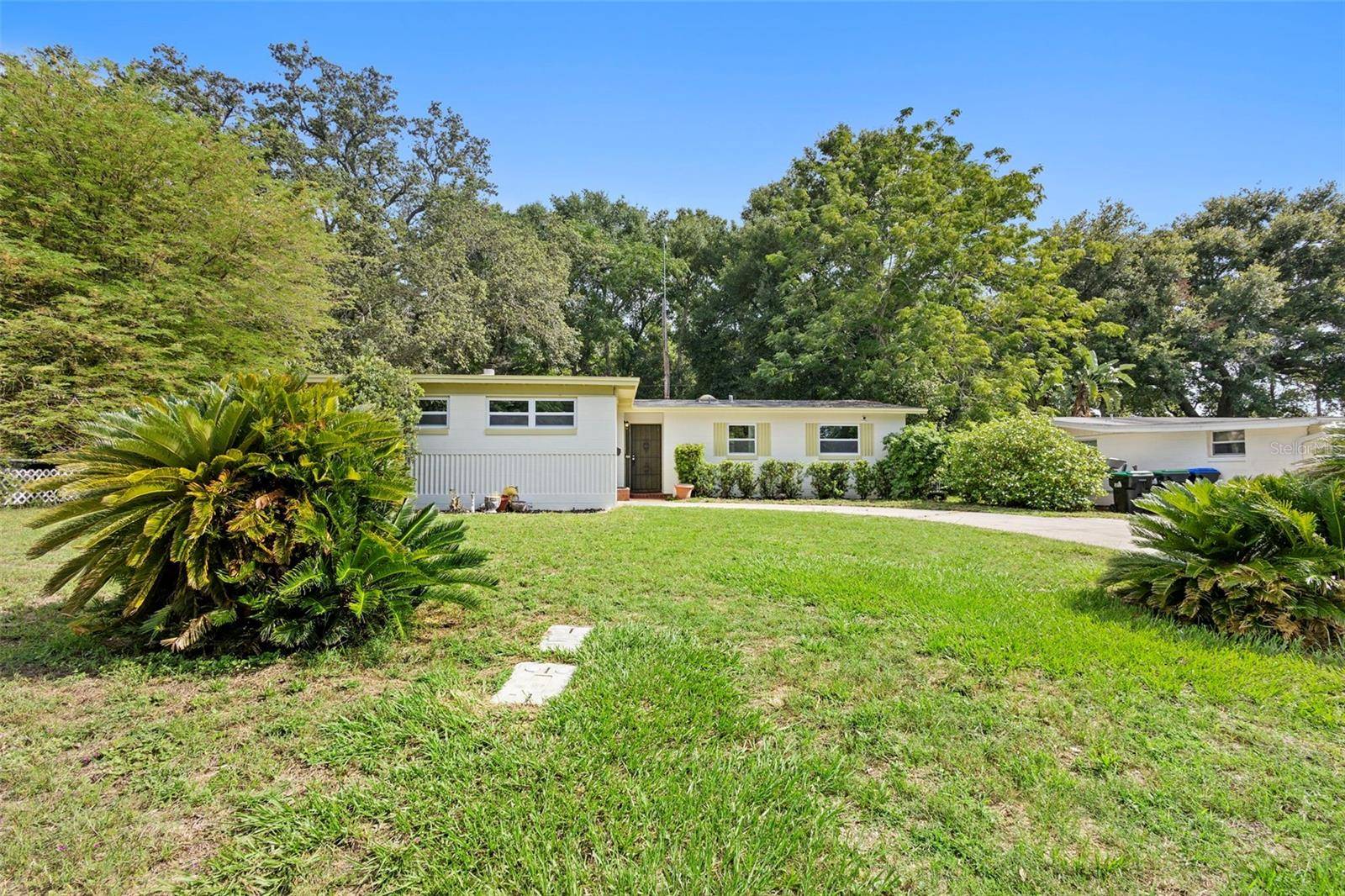 Orlando, FL 32808,5815 HOLMES DR
