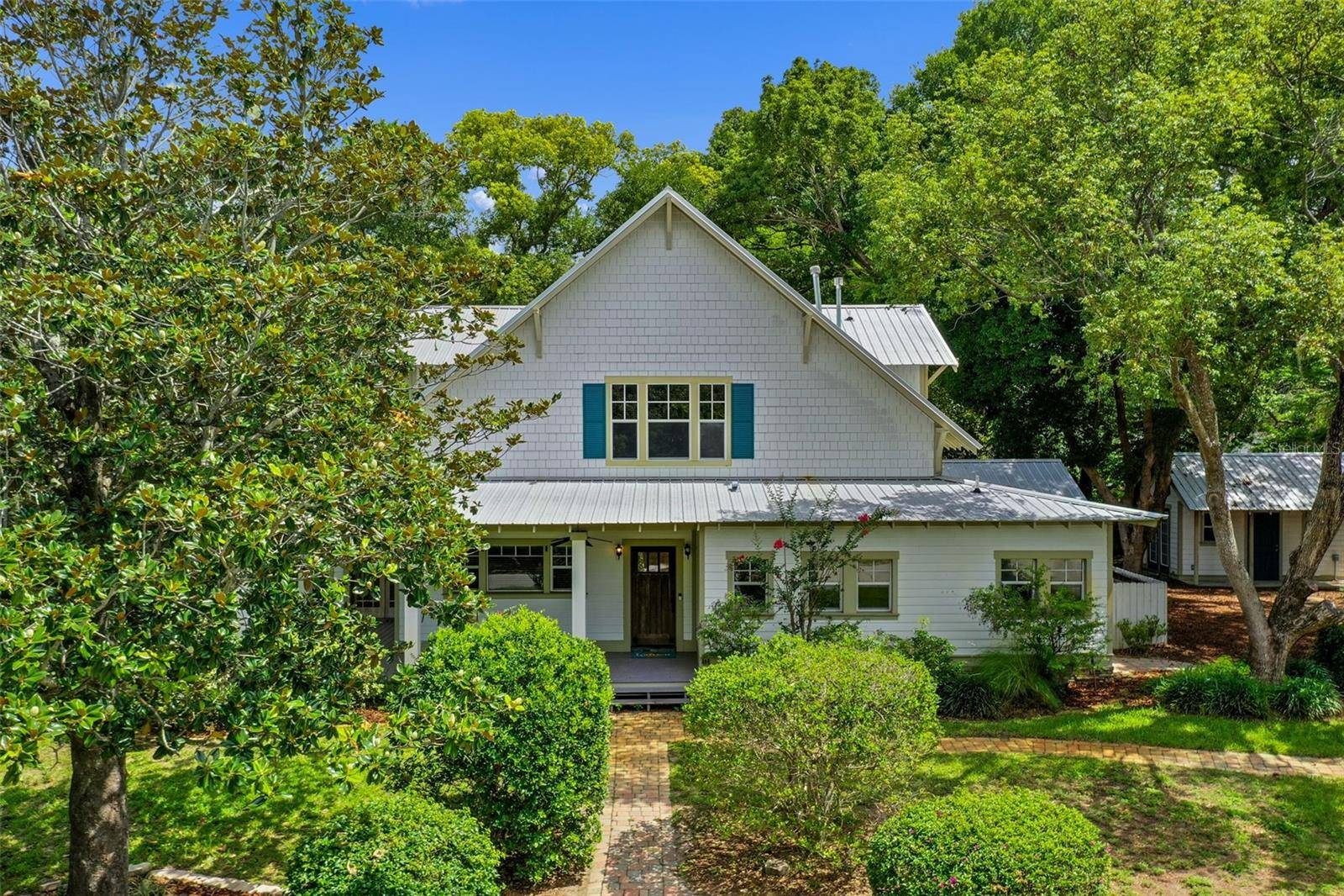 Minneola, FL 34715,408 W PEARL ST