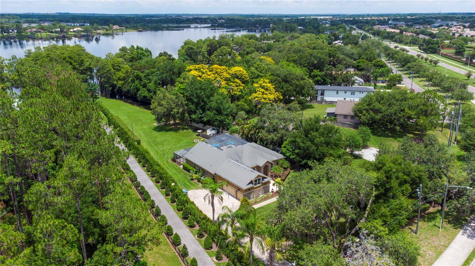 Windermere, FL 34786,6720 WINTER GARDEN VINELAND RD