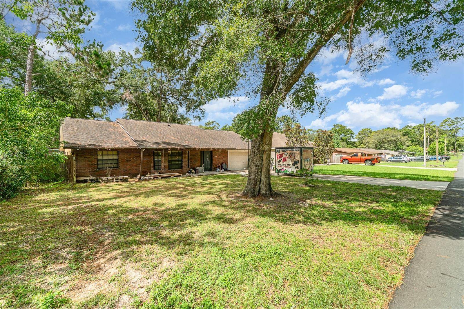 Apopka, FL 32712,236 LONGHORN DR