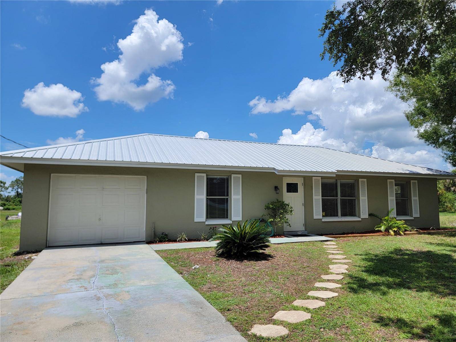 Labelle, FL 33935,5037 S OBISPO CIR