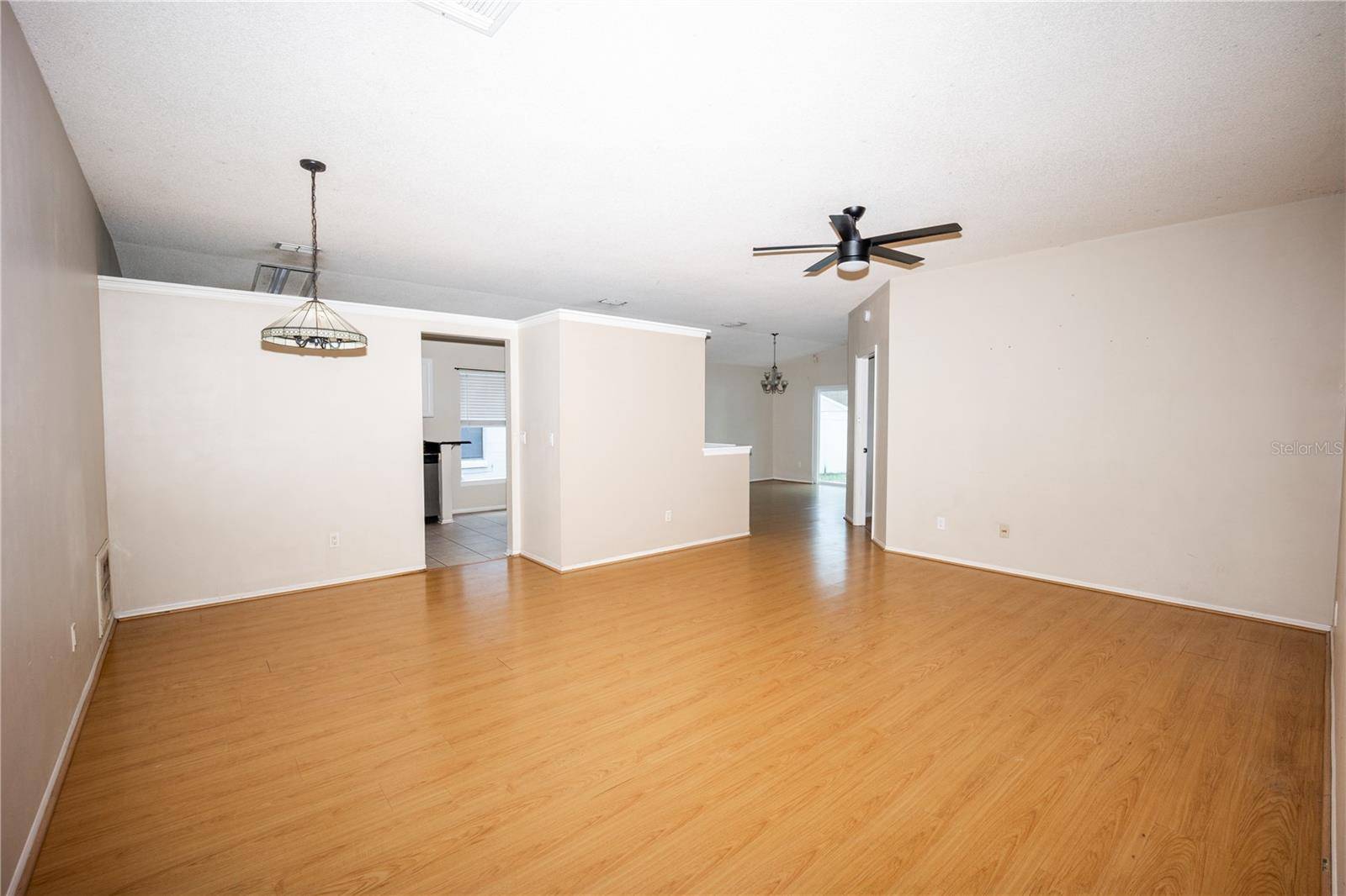 Winter Springs, FL 32708,302 CELLO CIR