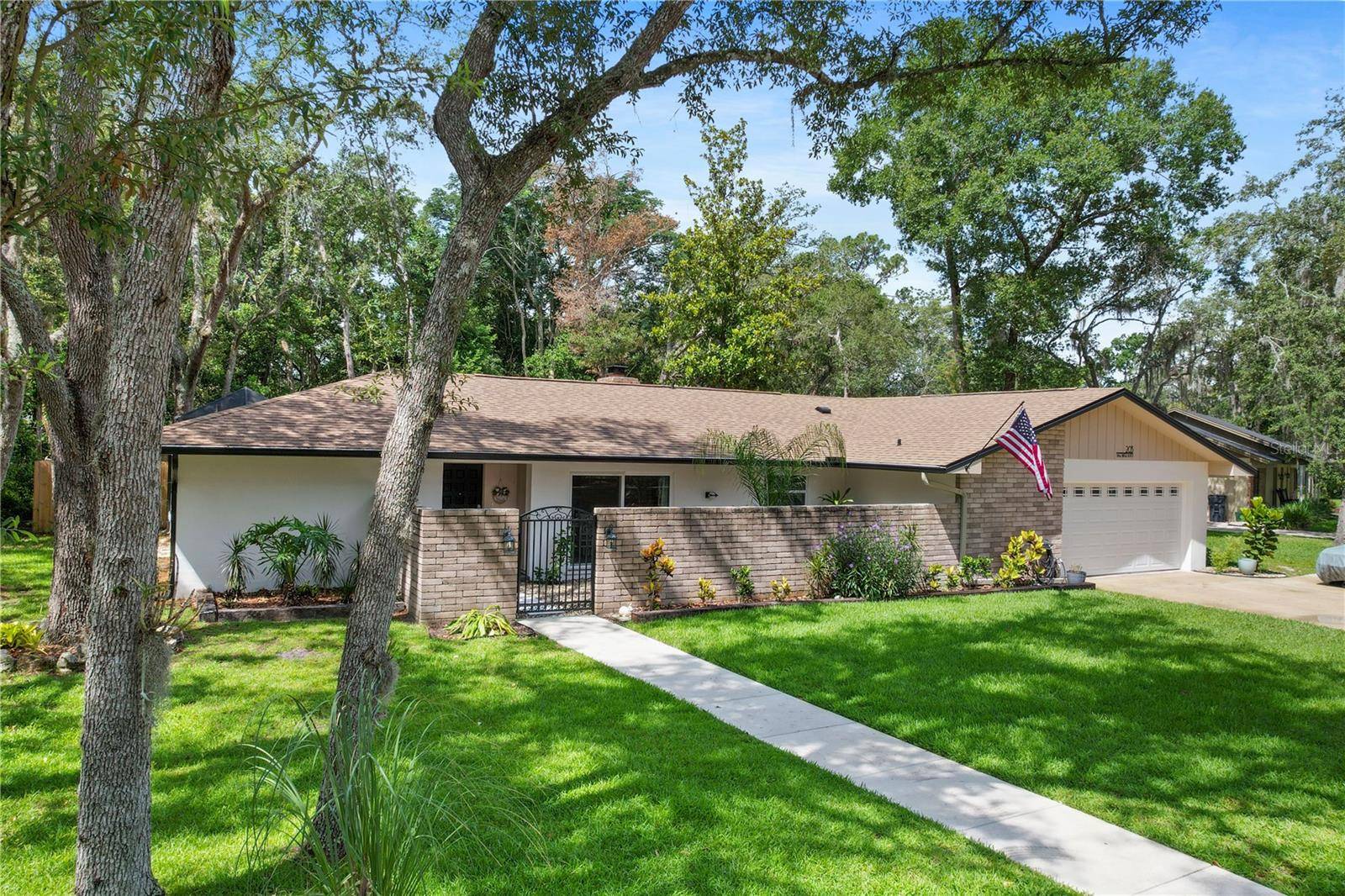 Longwood, FL 32779,203 N SWEETWATER BLVD