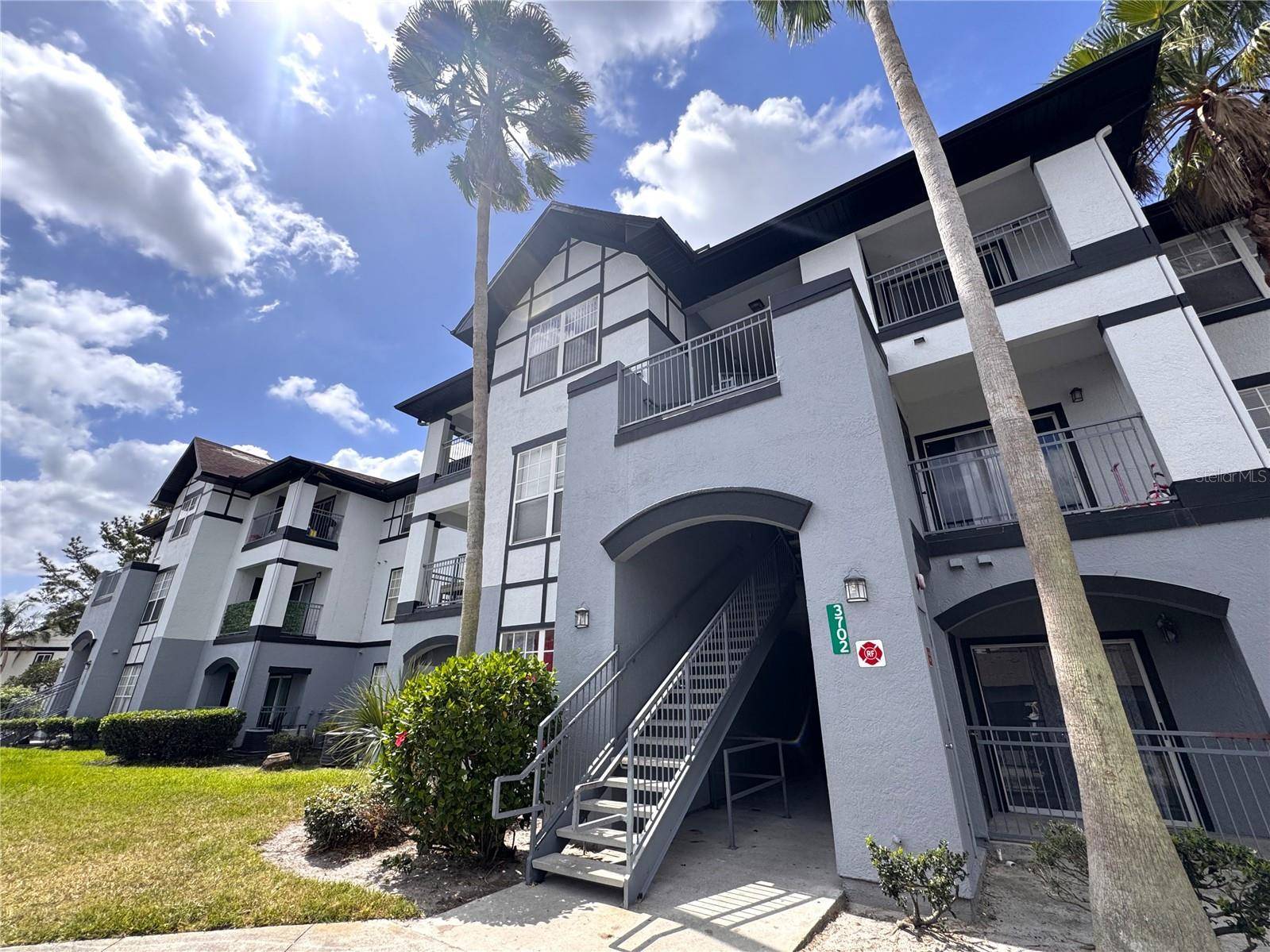 Orlando, FL 32839,3702 PALM DESERT LN #5435