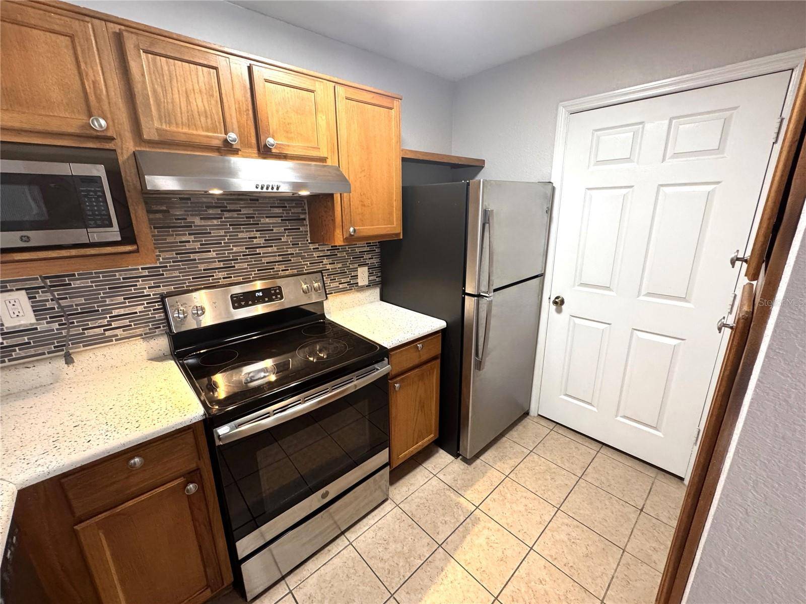 Orlando, FL 32839,3702 PALM DESERT LN #5435