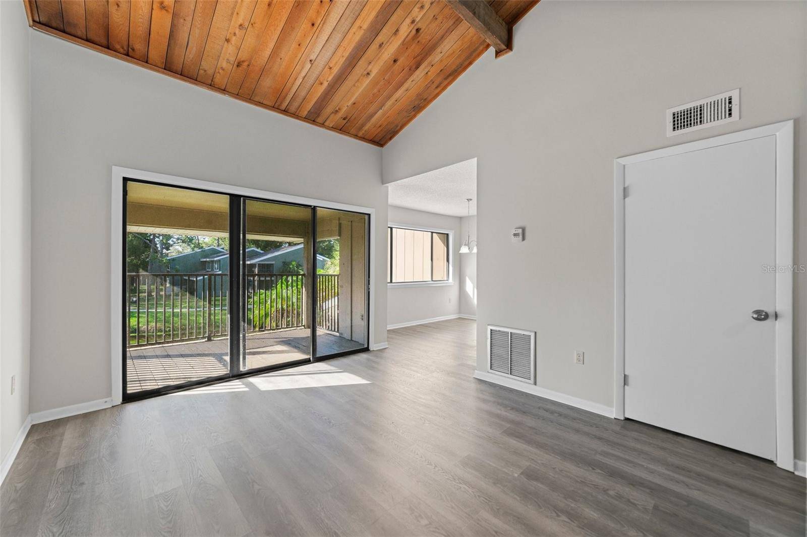 Orlando, FL 32819,6120 PEREGRINE AVE #A08-2