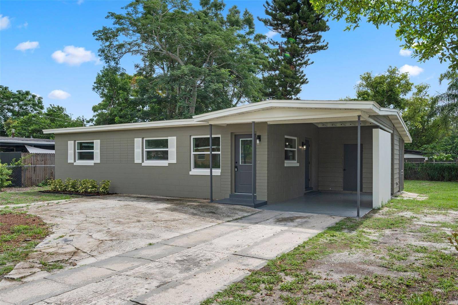 Ocoee, FL 34761,709 SUZETTE DR