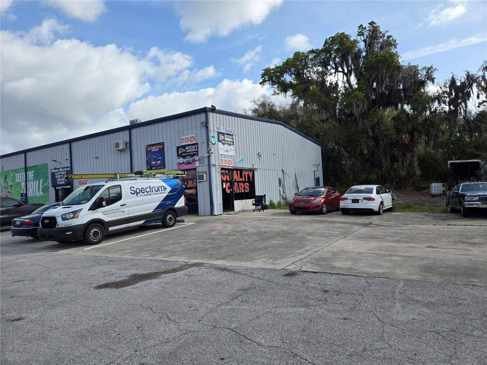 Mims, FL 32754,2399 US 1 #102