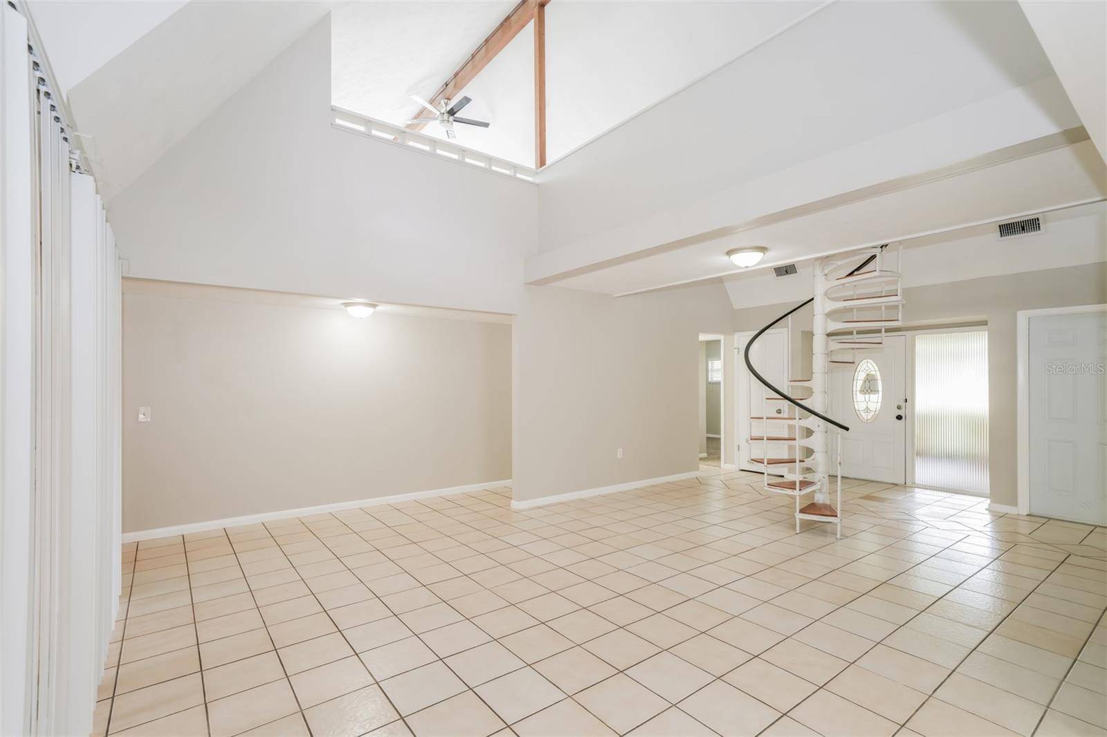 Valrico, FL 33594,1001 MEADOWCREST DR