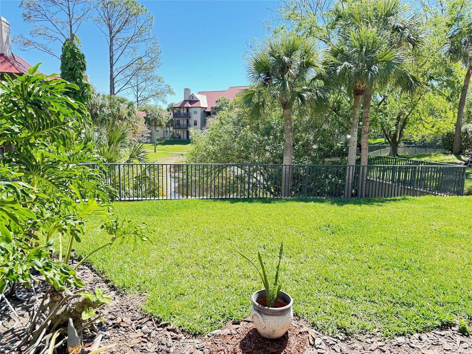Altamonte Springs, FL 32714,249 AFTON SQ #112