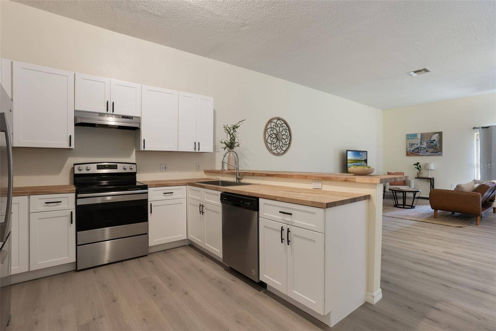 Kissimmee, FL 34744,1065 UNIVERSAL REST PL