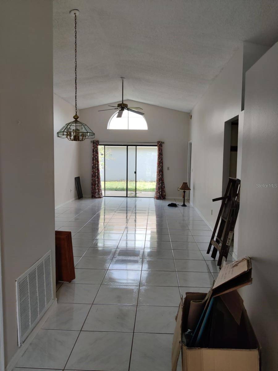 Kissimmee, FL 34741,826 HORSESHOE BAY DR