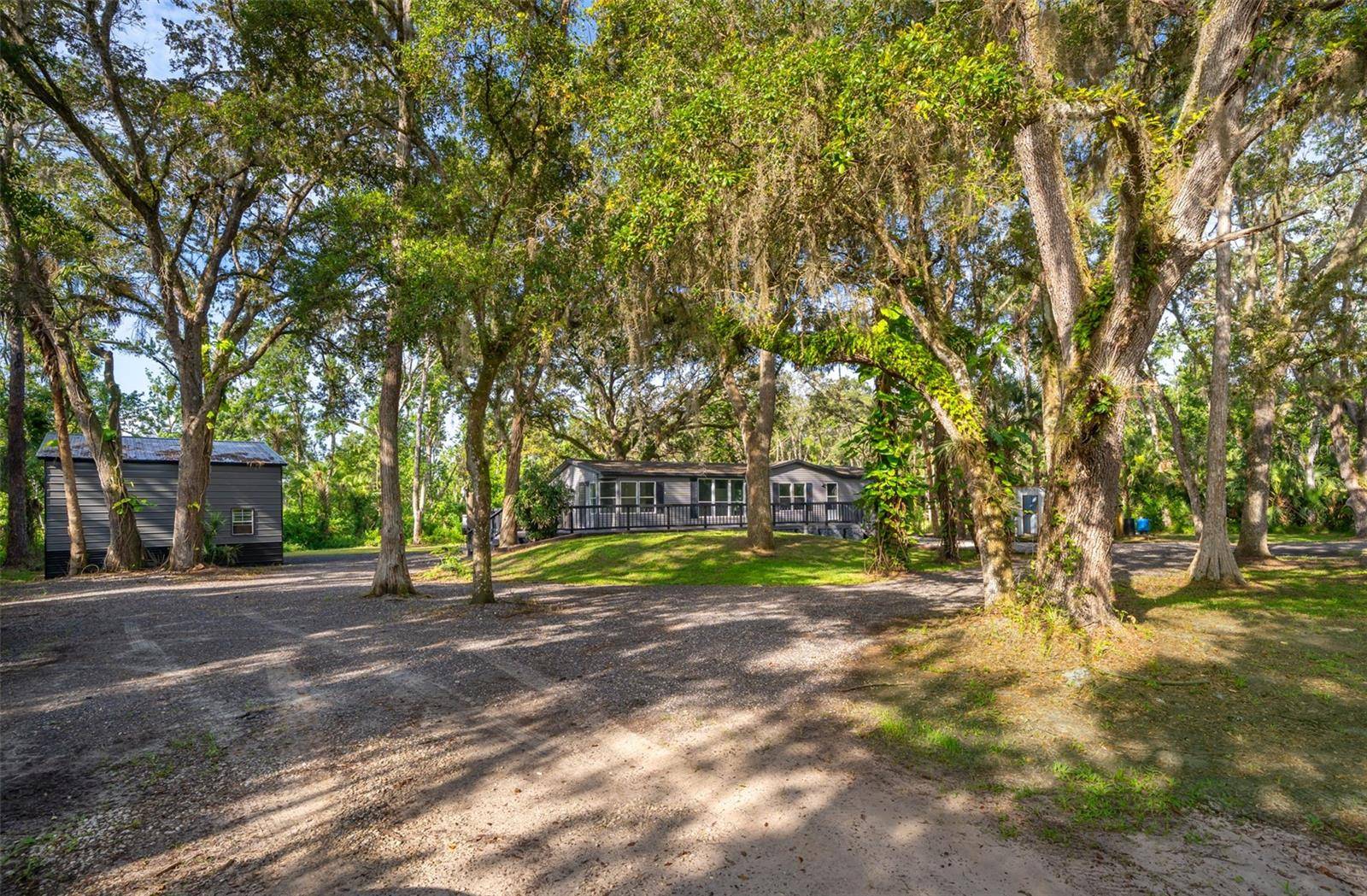 Geneva, FL 32732,411 RACOON TRL