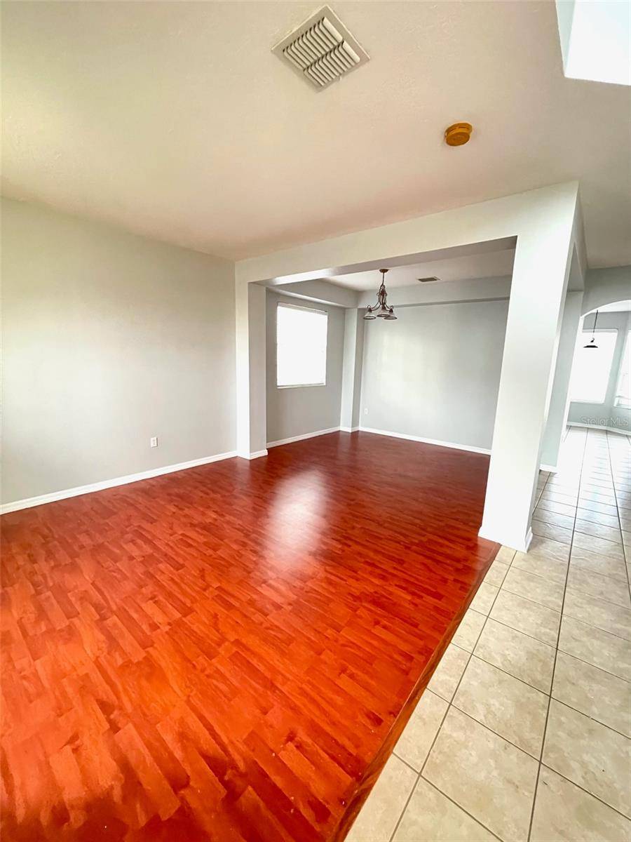 Orlando, FL 32828,445 CORTONA DR
