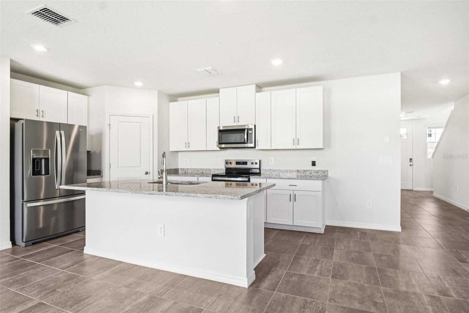 Zephyrhills, FL 33541,1844 BREKEY WAY