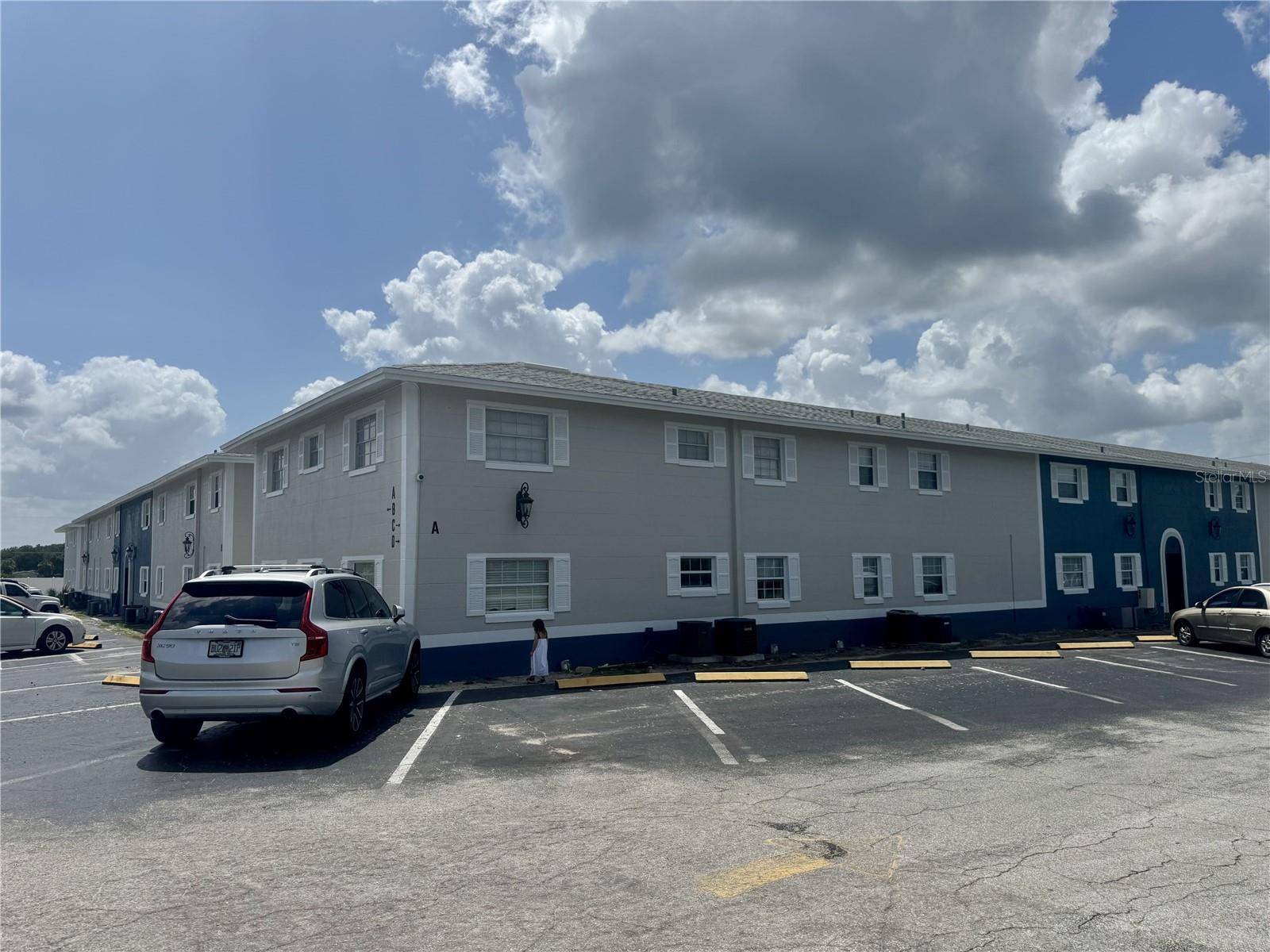 Mount Dora, FL 32757,1400 EUDORA RD #A3