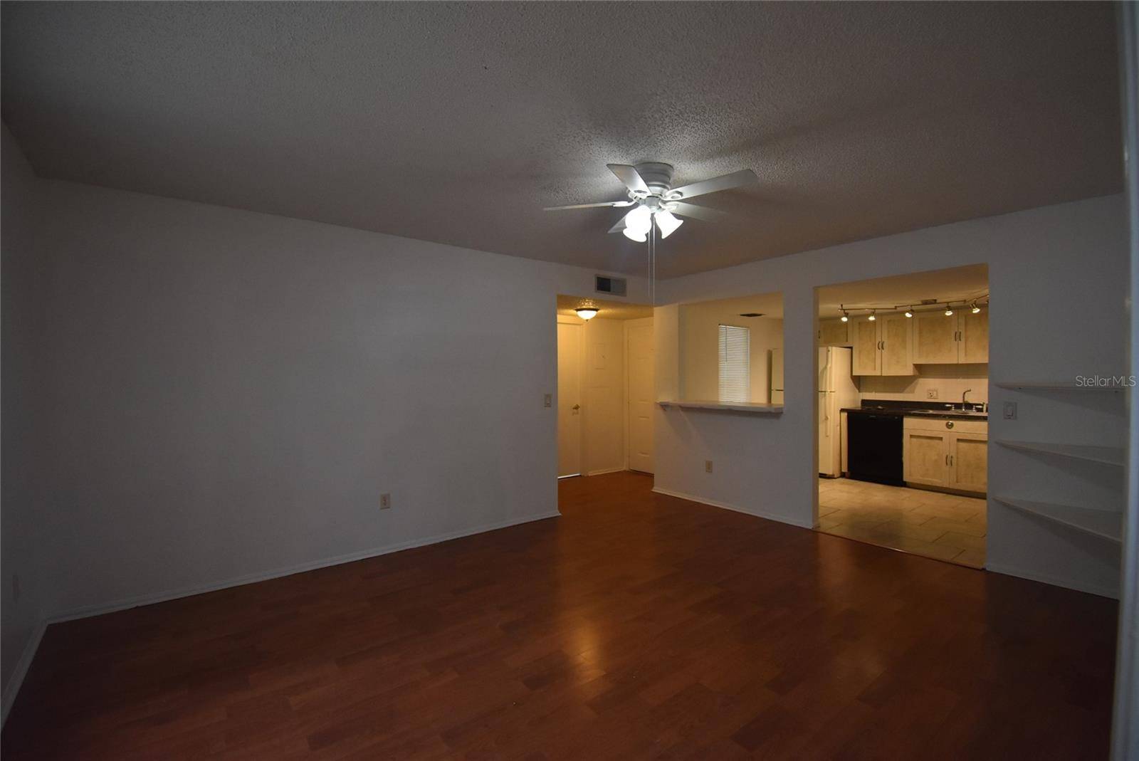 Ocala, FL 34472,8246 FAIRWAYS CIR #D204