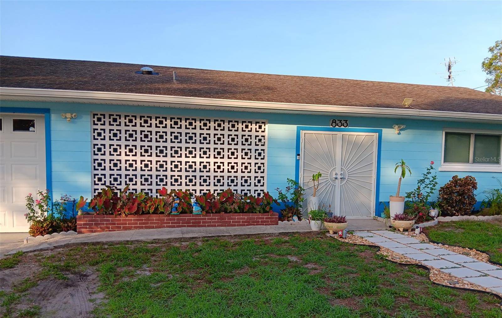 Lakeland, FL 33805,833 CHANNING RD