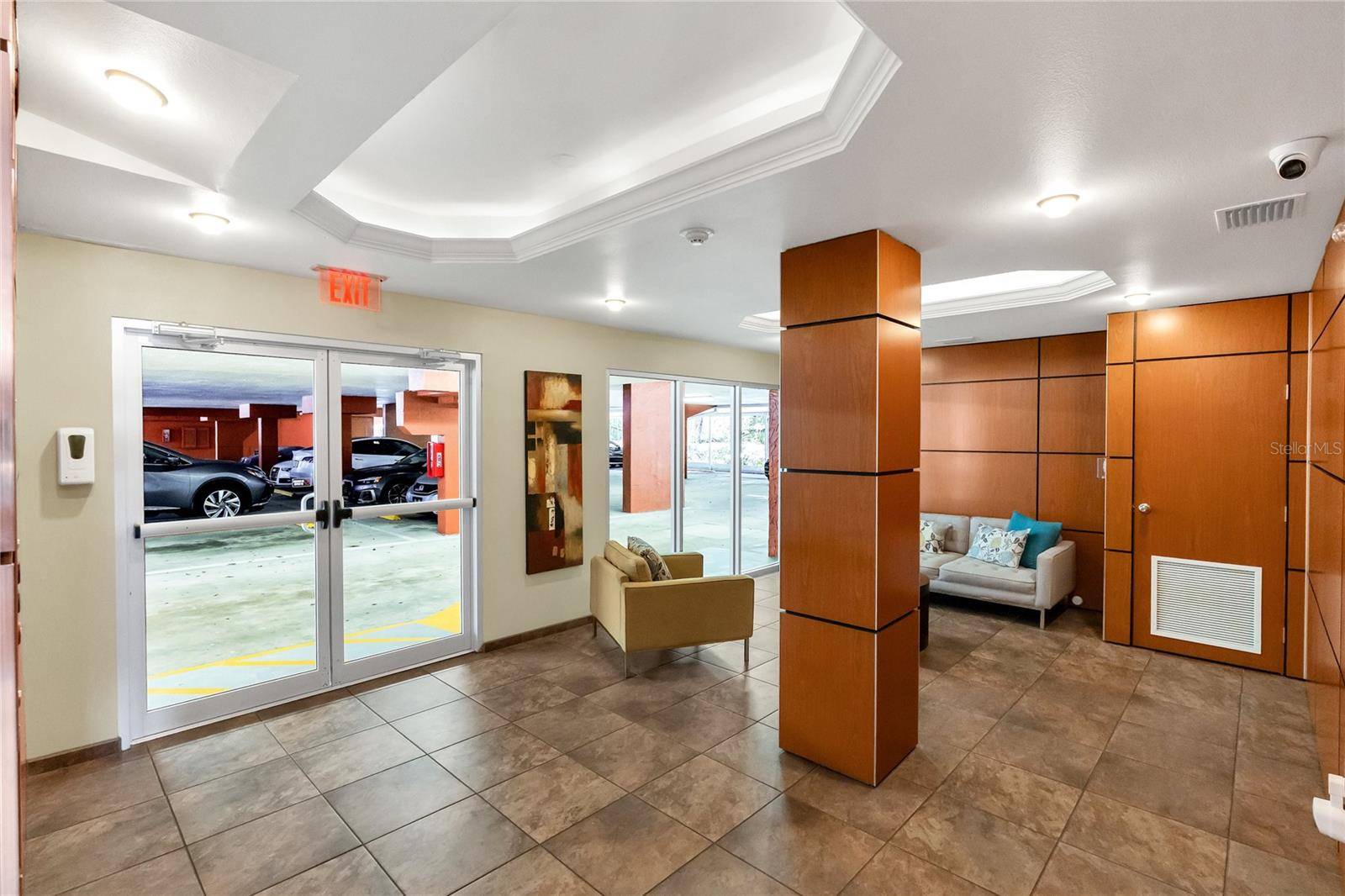 Winter Park, FL 32789,690 OSCEOLA AVE #410