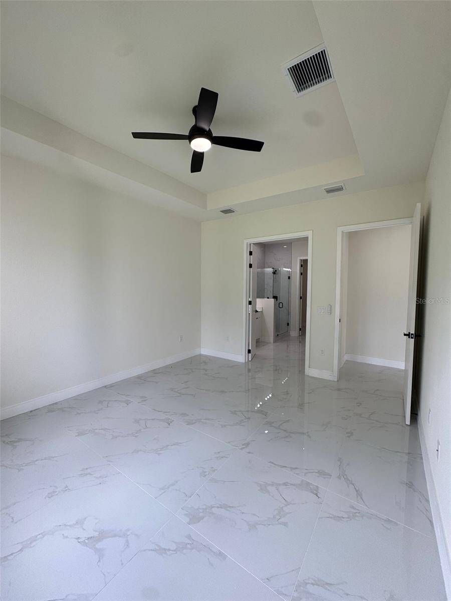 Port Charlotte, FL 33954,16475 HILLSBOROUGH BLVD