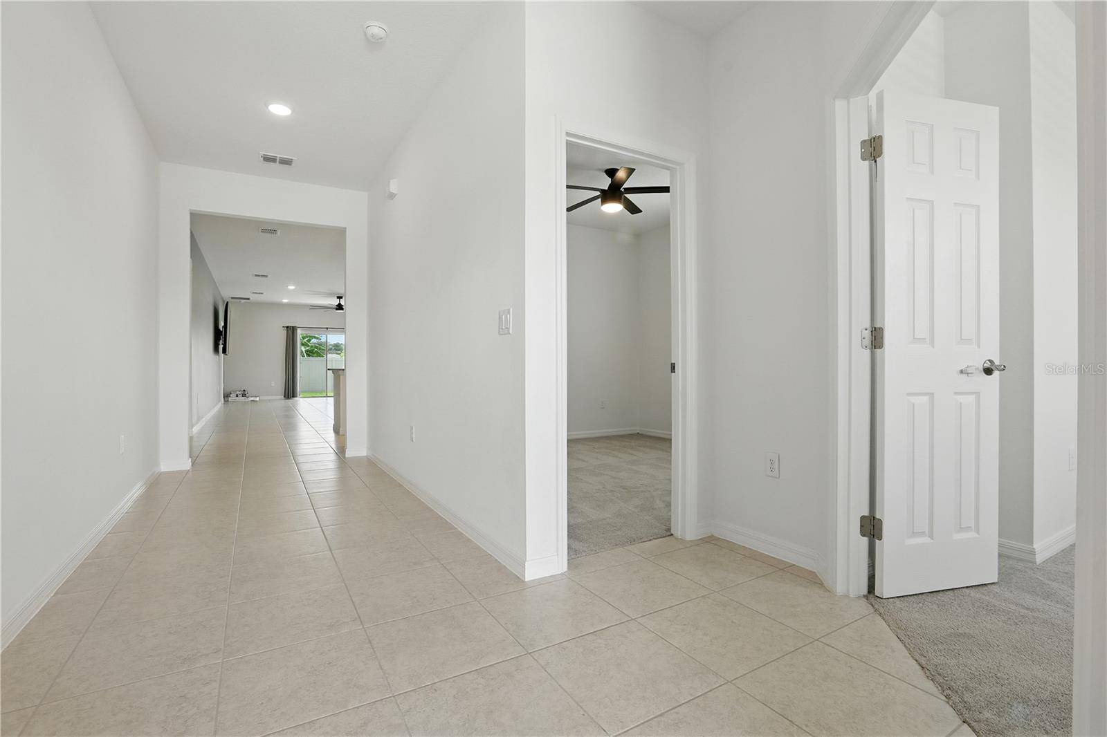 Sorrento, FL 32776,24401 SUNNYS HALO WAY