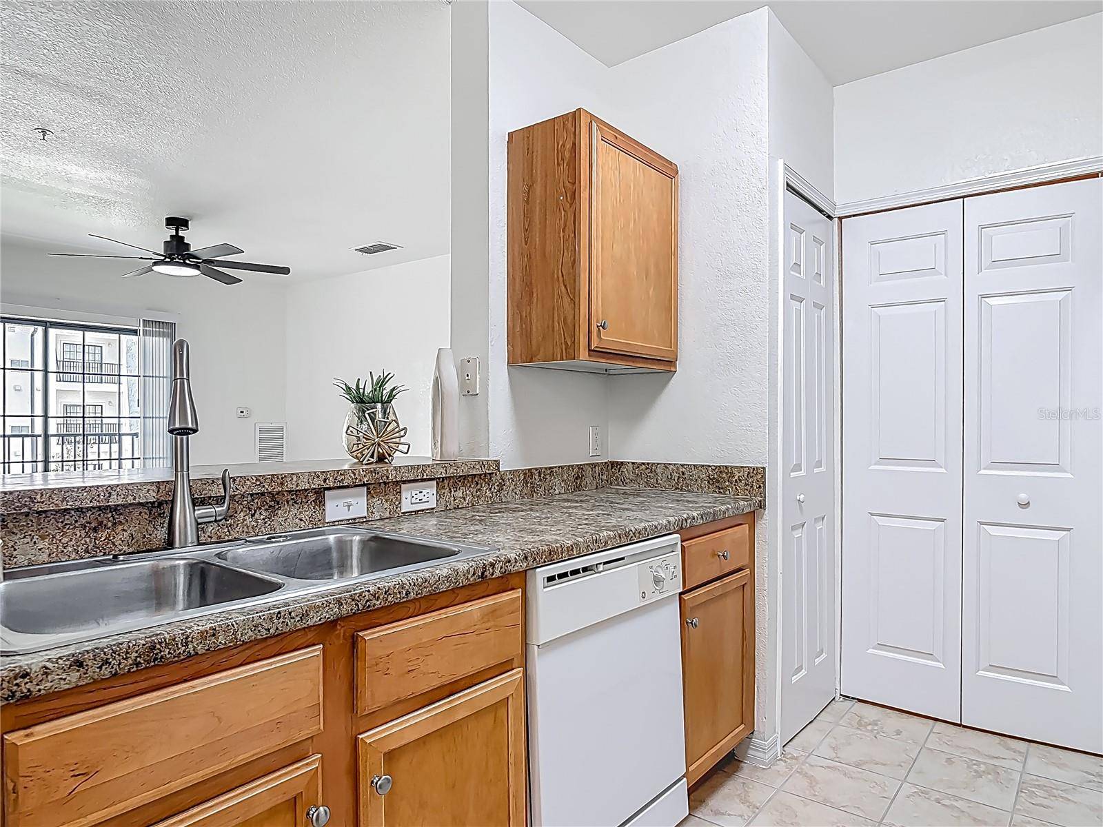 Orlando, FL 32822,5550 E MICHIGAN ST #2214