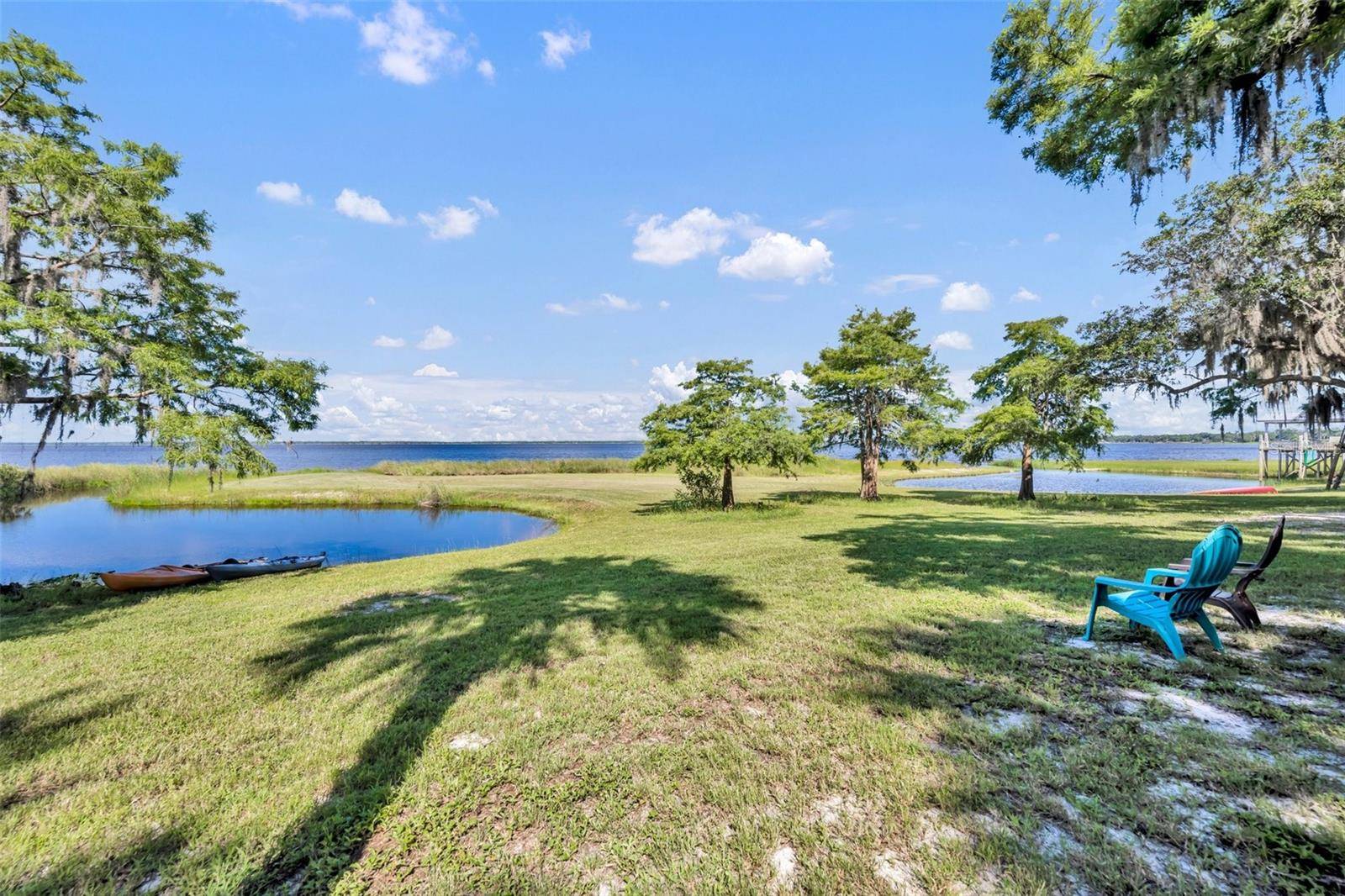 Geneva, FL 32732,419 WHITCOMB DR