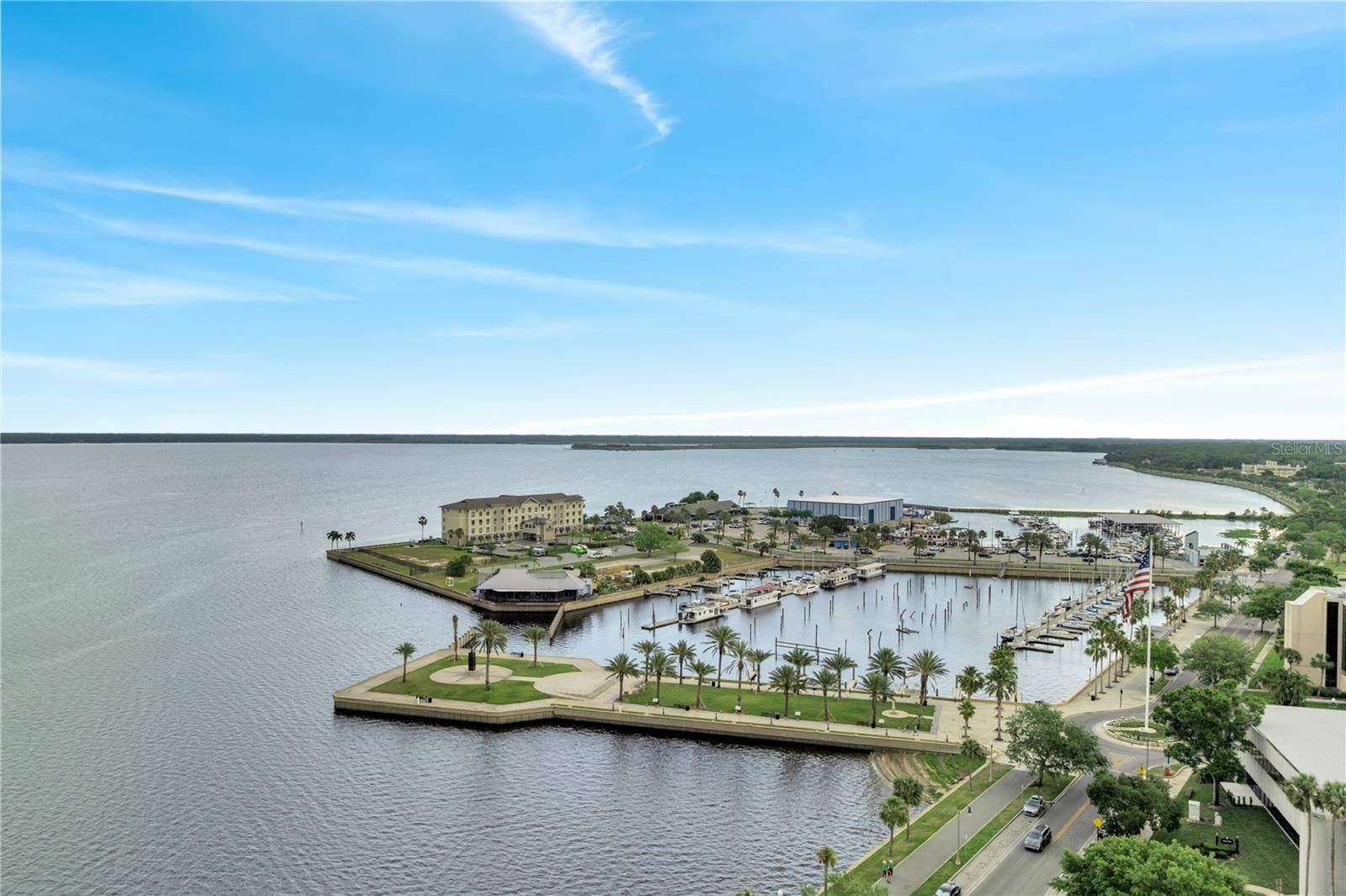 Sanford, FL 32771,225 W SEMINOLE BLVD #409