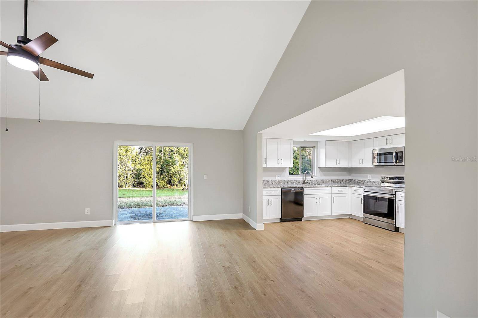 Casselberry, FL 32707,520 EAGLE CIR