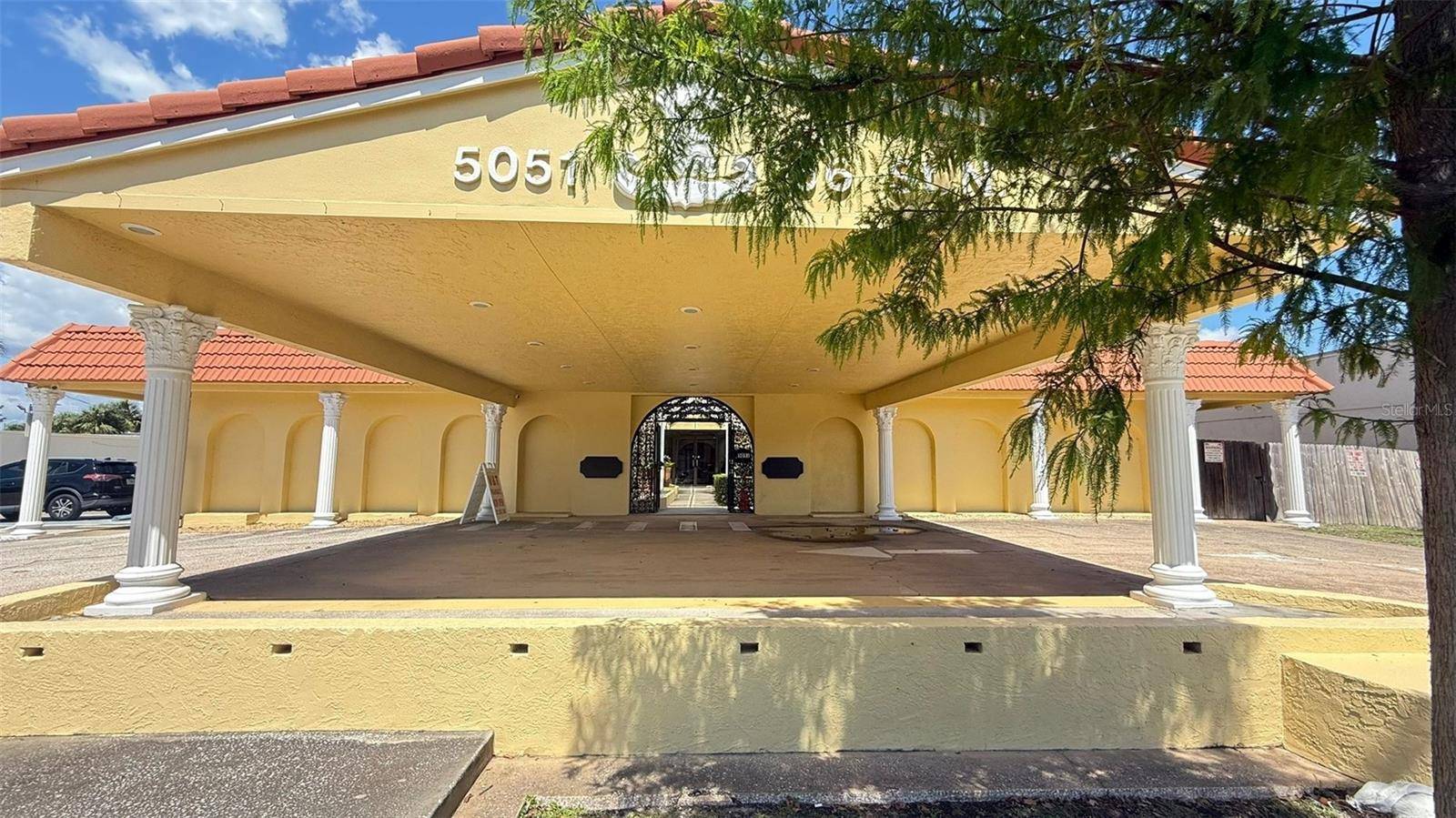 St Petersburg, FL 33709,5051 66TH ST N