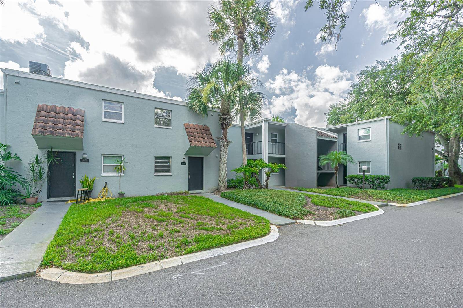 Tampa, FL 33613,2818 SOMERSET PARK DR #1