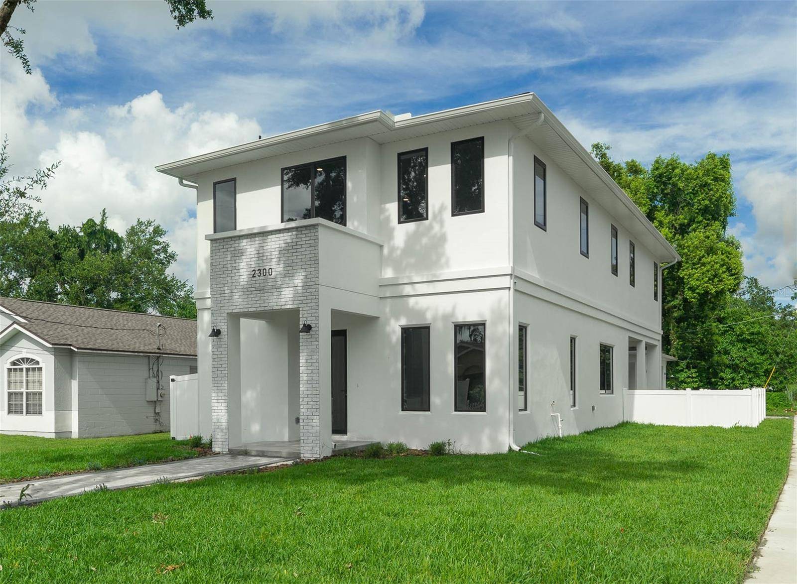 Orlando, FL 32806,2300 S BROWN AVE