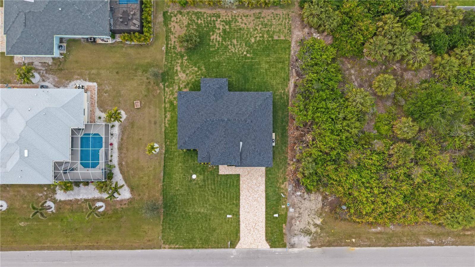 Port Charlotte, FL 33981,10071 KINGSVILLE DR