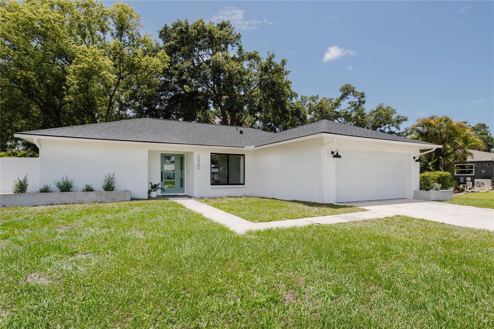 Sarasota, FL 34232,3920 BASSWOOD DR