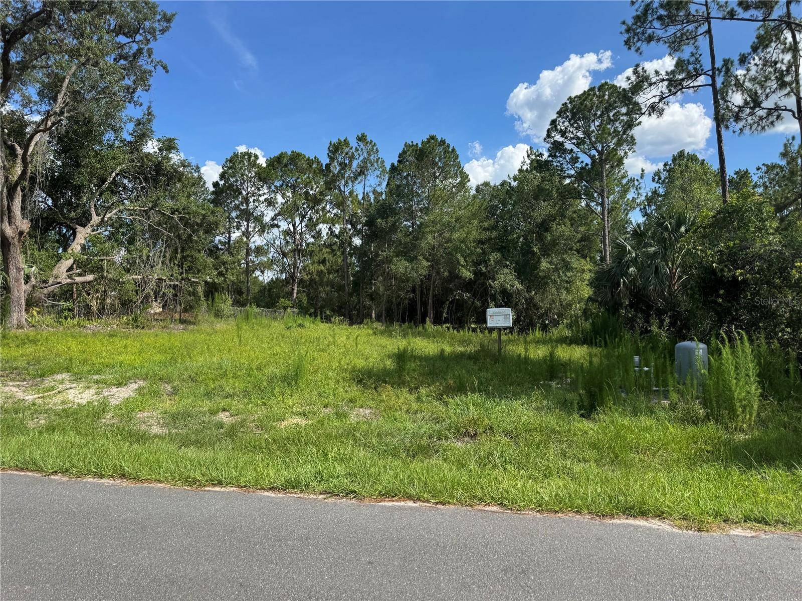 Deland, FL 32720,E 2ND AVE