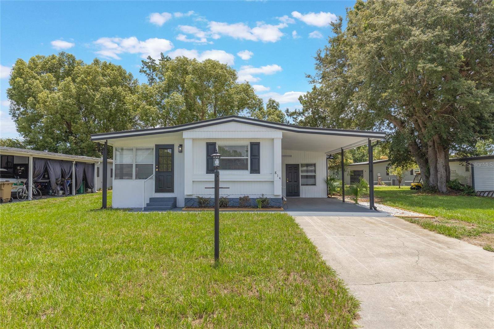 Lady Lake, FL 32159,814 ROSEAPPLE AVE