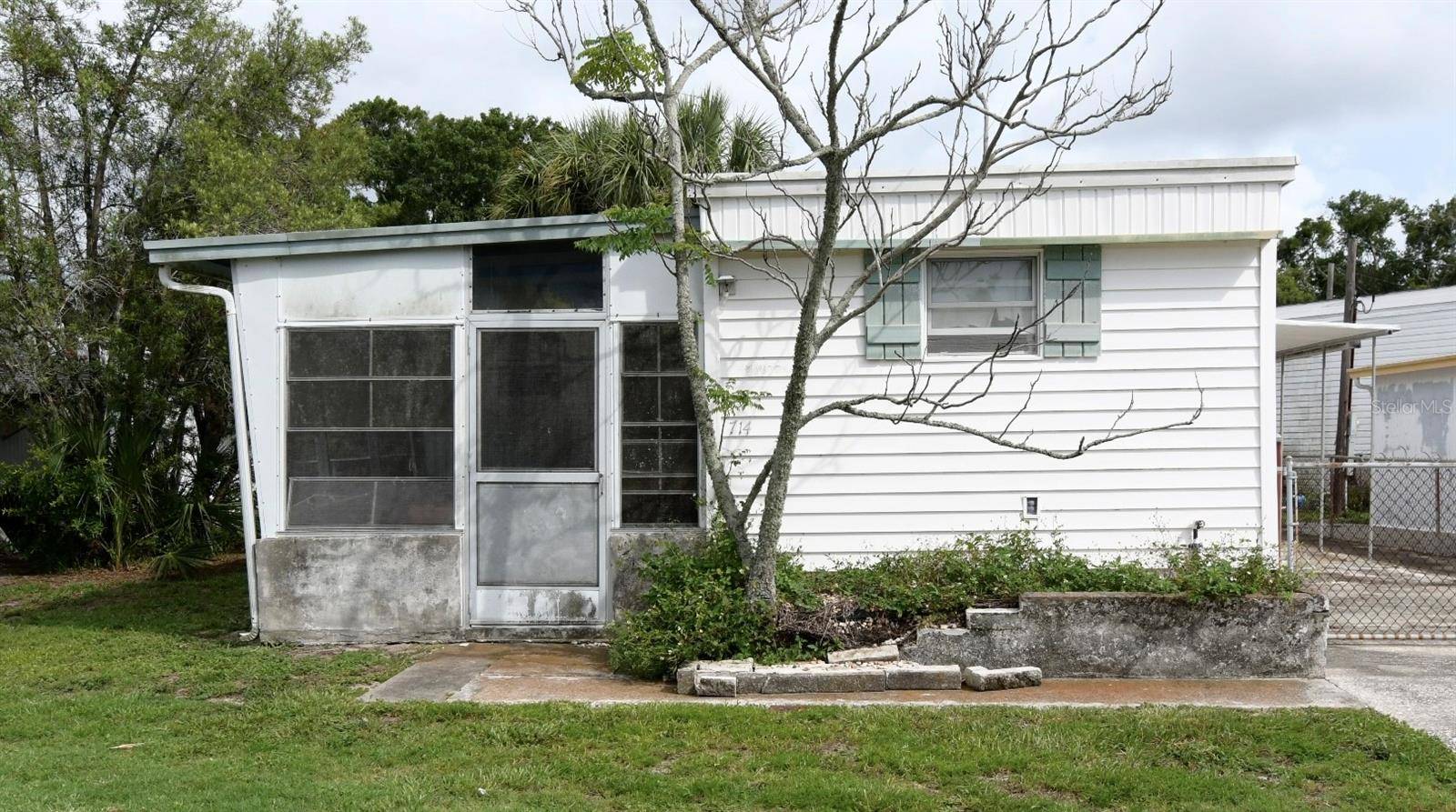 Tarpon Springs, FL 34689,714 DRIFTWOOD LN