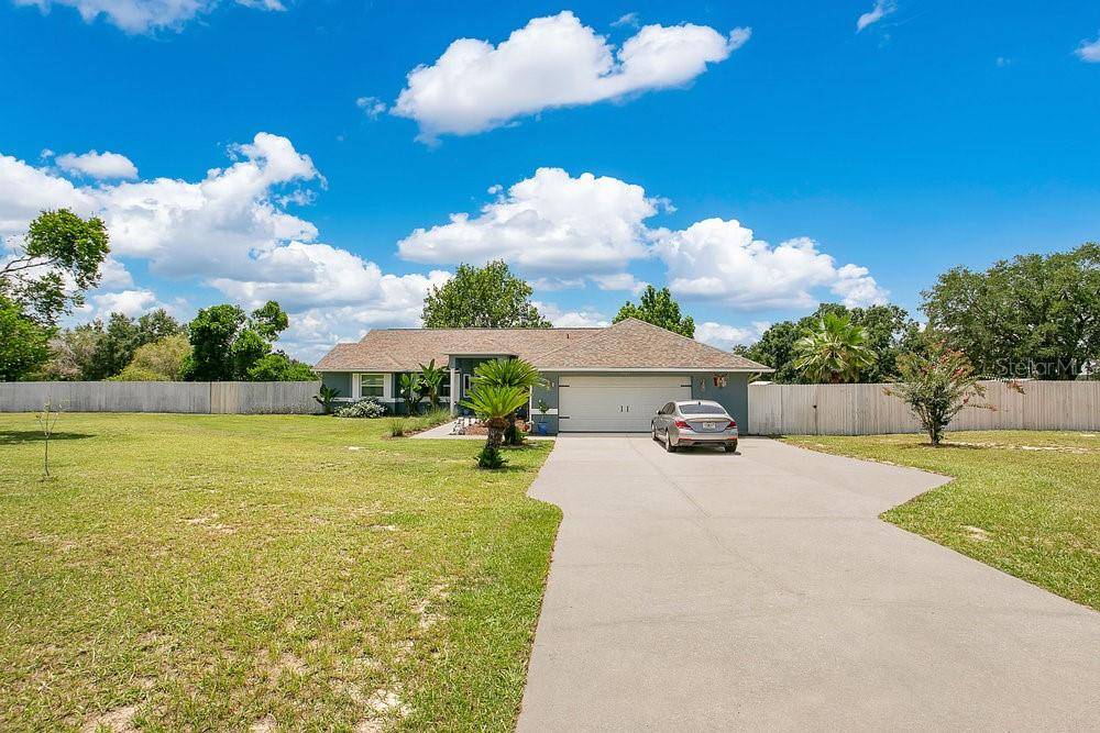 Minneola, FL 34715,17927 E APSHAWA RD
