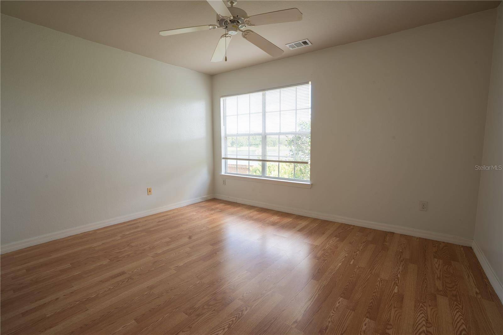 Orlando, FL 32829,9053 LEE VISTA BLVD #1404
