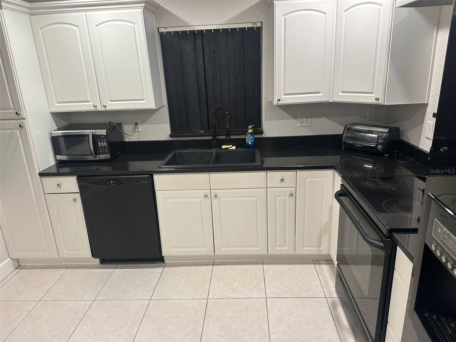 Lakeland, FL 33809,940 FENTON LN #24