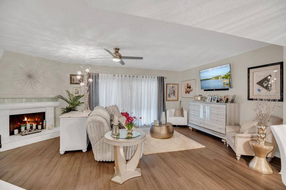 Winter Park, FL 32789,240 KILLARNEY BAY CT #4