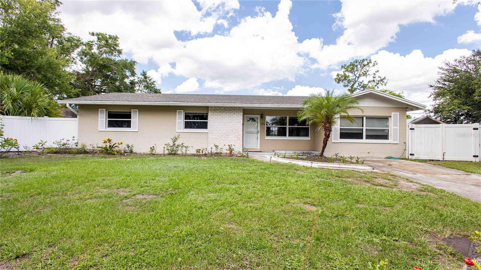 Orlando, FL 32810,5300 LOCKSLEY AVE