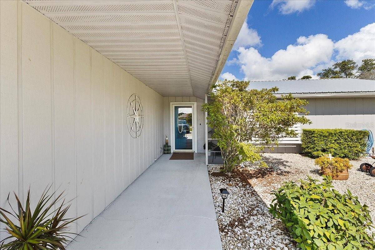 Edgewater, FL 32141,2356 DATE PALM DR