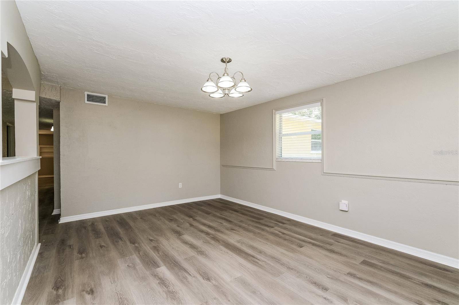 Pinellas Park, FL 33781,7113 63RD ST N