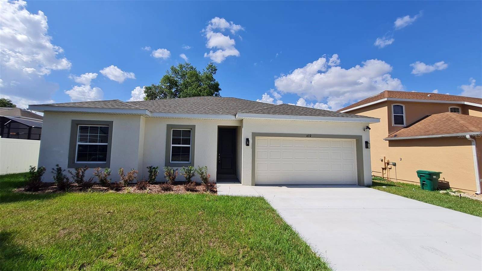 Lady Lake, FL 32159,441 CIERRA OAKS CIR