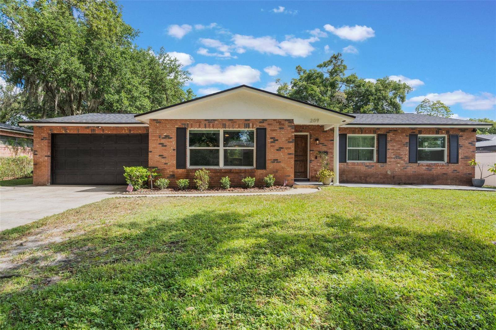 Casselberry, FL 32707,209 CARRIAGE HILL DR